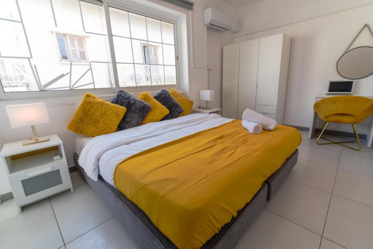 Jana'S 2-Br Apartment In Larnaca Buitenkant foto